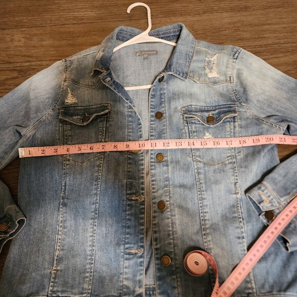 Wit & Wisdom Western Denim Trucker Jacket NWOT Blue Med - Picture 5 of 10